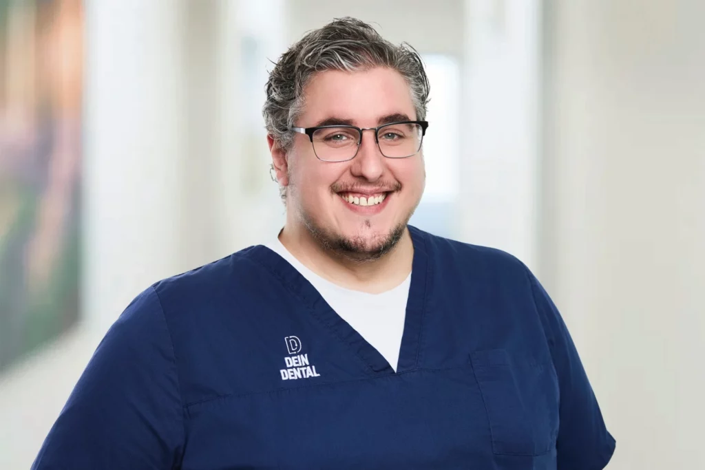 Javier Hérnandéz Gonzaléz – Zahnarzt bei DEIN DENTAL Karlsruhe